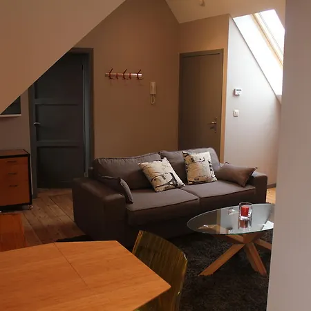 Le Dix Apart Otel Tournai